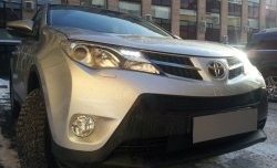 Нижняя сетка (для комплектации Стандарт) на бампер Russtal (черная) Toyota RAV4 XA40 5 дв. дорестайлинг (2012-2015)